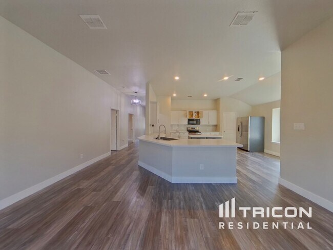 Foto del edificio - 1025 N Churchill Dr