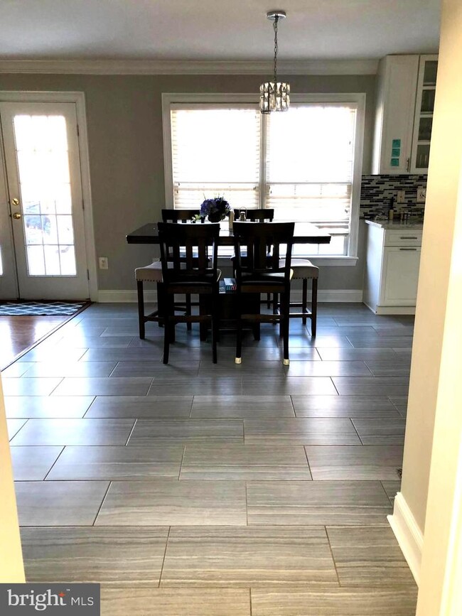 Foto del edificio - 17987 Swans Creek Ln