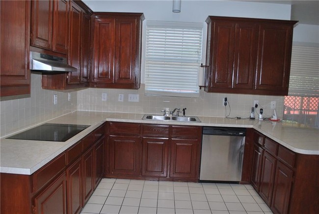 Building Photo - 1405 Overture Way