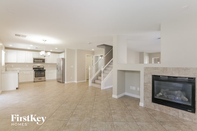 Building Photo - 11752 Grotta Azzurra Ave