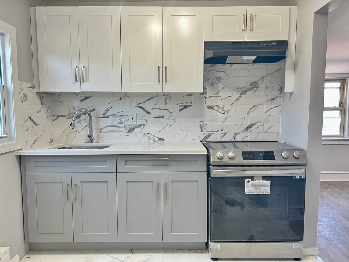 Unit 3 - 233 N 18th St
