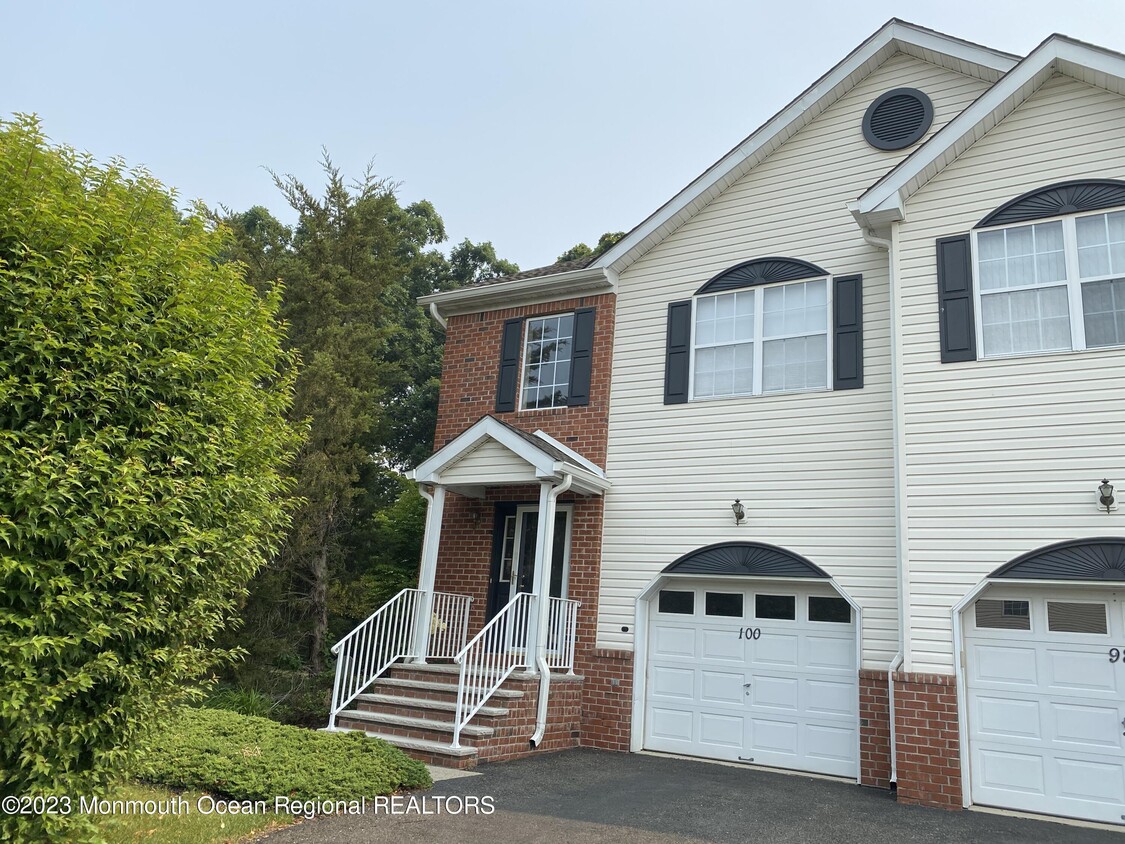 100 Heron Ct, Manalapan Township, NJ 07726 Condo for Rent in