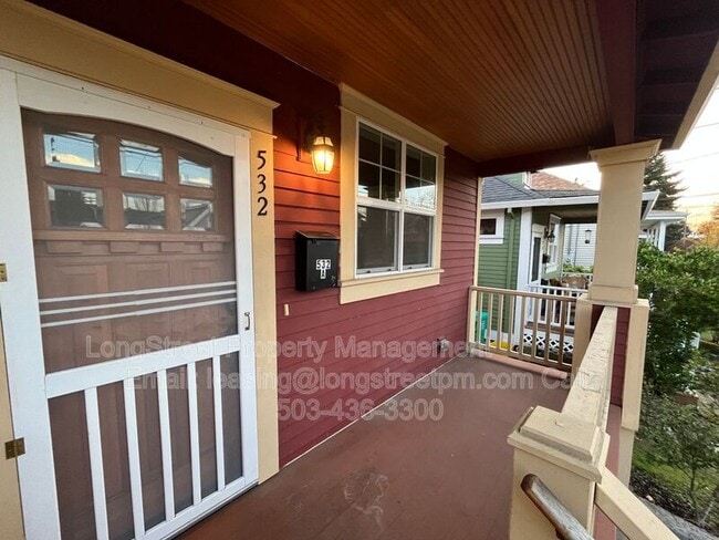 Photo - 532 NE Sumner St Apartment