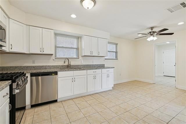 Building Photo - 3004 Bartolo St