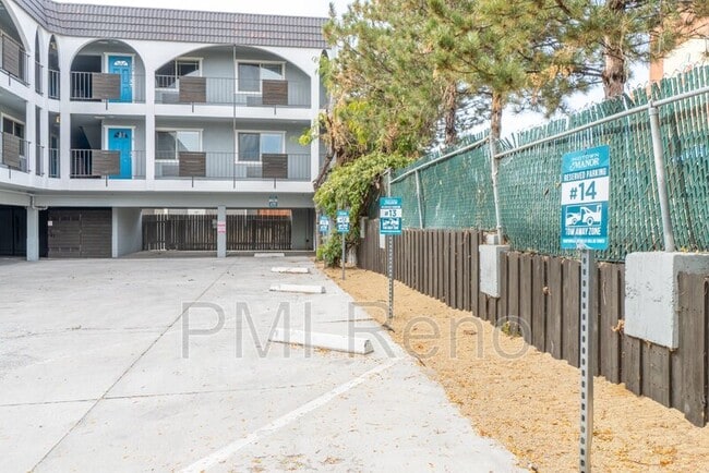 Building Photo - 645 S Virginia St