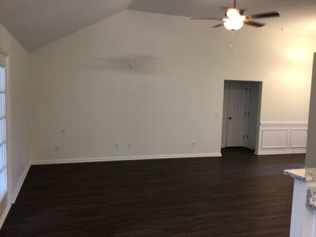 Building Photo - 126 Aquinnah Dr