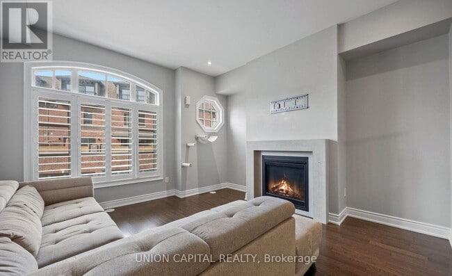 Photo du bâtiment - 290 Royalton Common