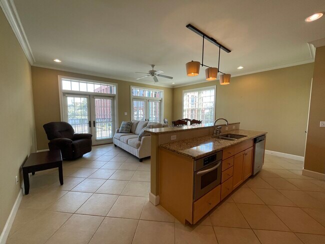 Foto del edificio - 415 E Romana St