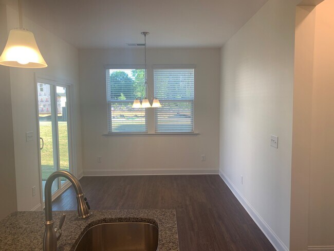 Foto del edificio - 117 Gregory Dr