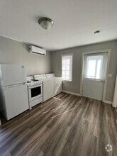 Building Photo - 11123 Rue Principale
