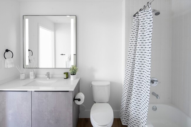 Interior Photo - Core Link at Douglas