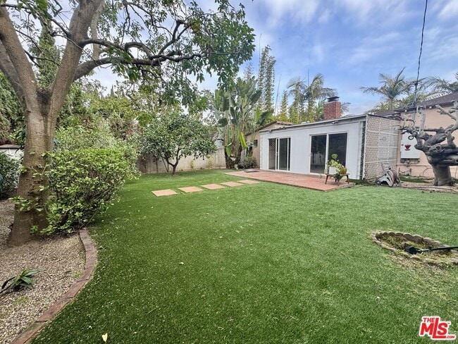 Foto del edificio - 4085 Michael Ave