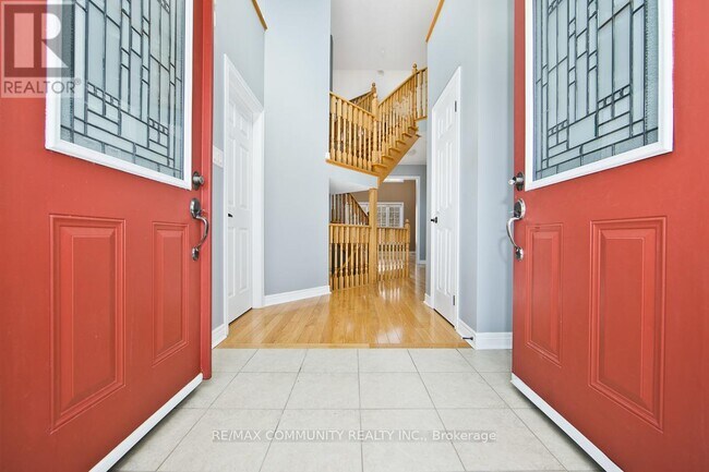 Photo du bâtiment - 48 Riverwalk Pl