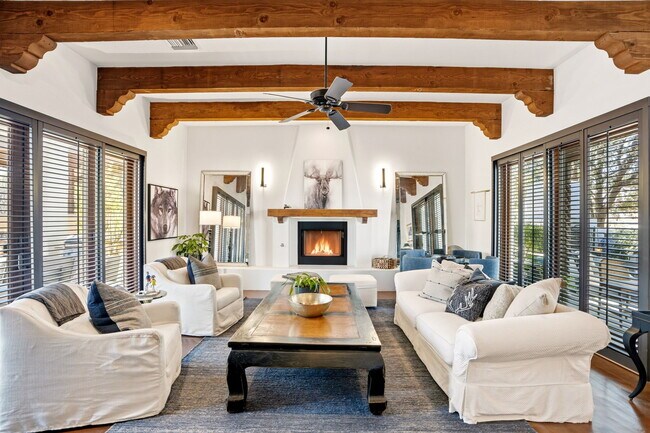 Foto del edificio - 42 Calle Maria Elena