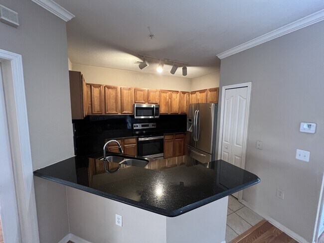 Foto del edificio - 6133 Metrowest Blvd