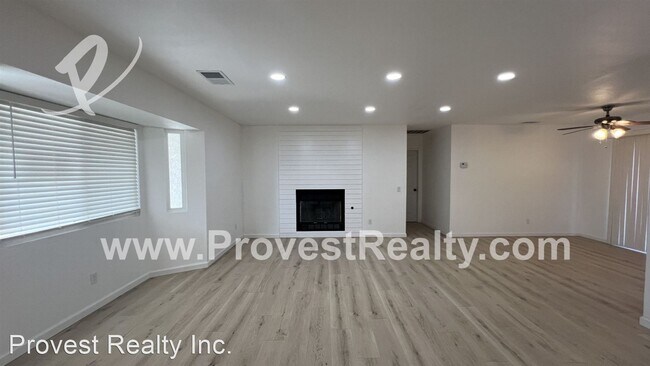 Building Photo - 3 br, 2 bath House - 7609 Kenyon Ave