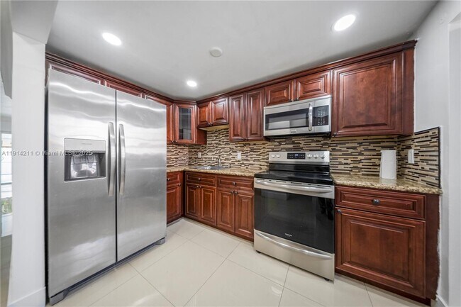 Foto del edificio - 1780 W 56th Terrace