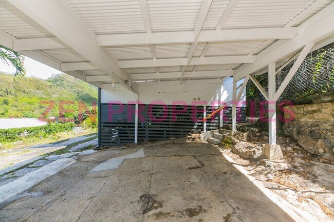 Foto del edificio - 3 bdrm/ 1 bath home for rent in Kalihi Uka