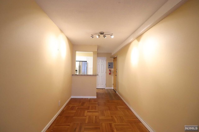 Foto del edificio - 208 Anderson St