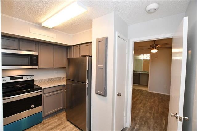 Foto del edificio - 9835 Walnut St