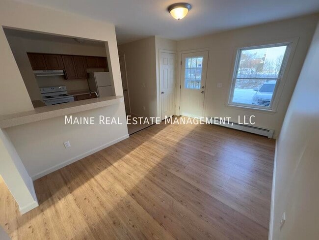 Building Photo - 35 Valley View Ln
