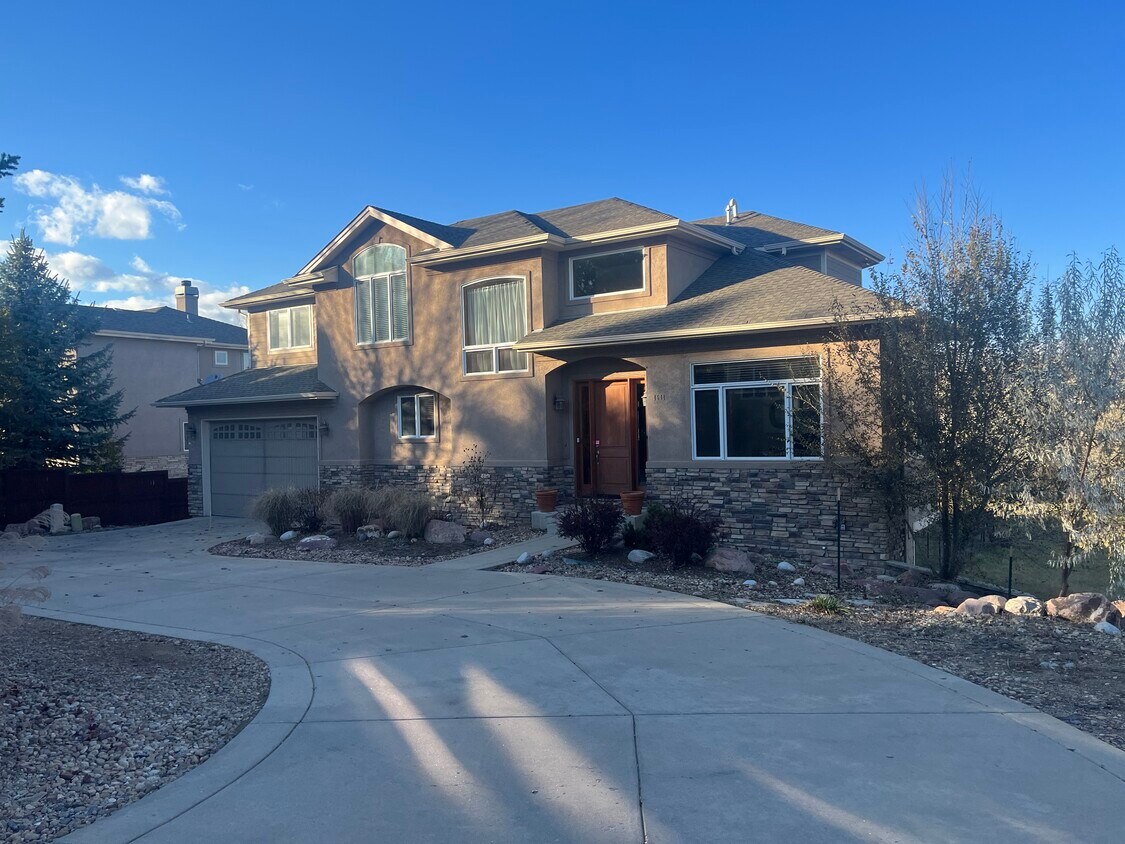 Exterior - 1641 Redwood Ave