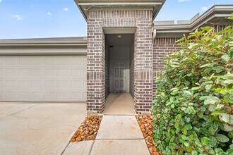 Building Photo - 40310 Bermuda Ivy St