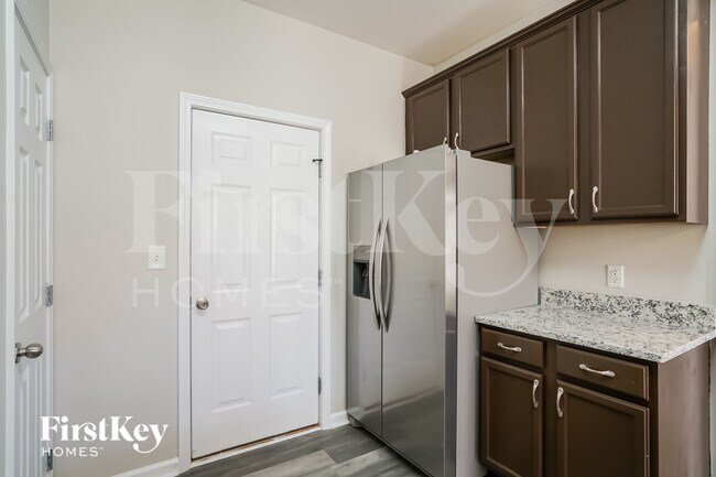 Foto del edificio - 8163 Willowglen Dr