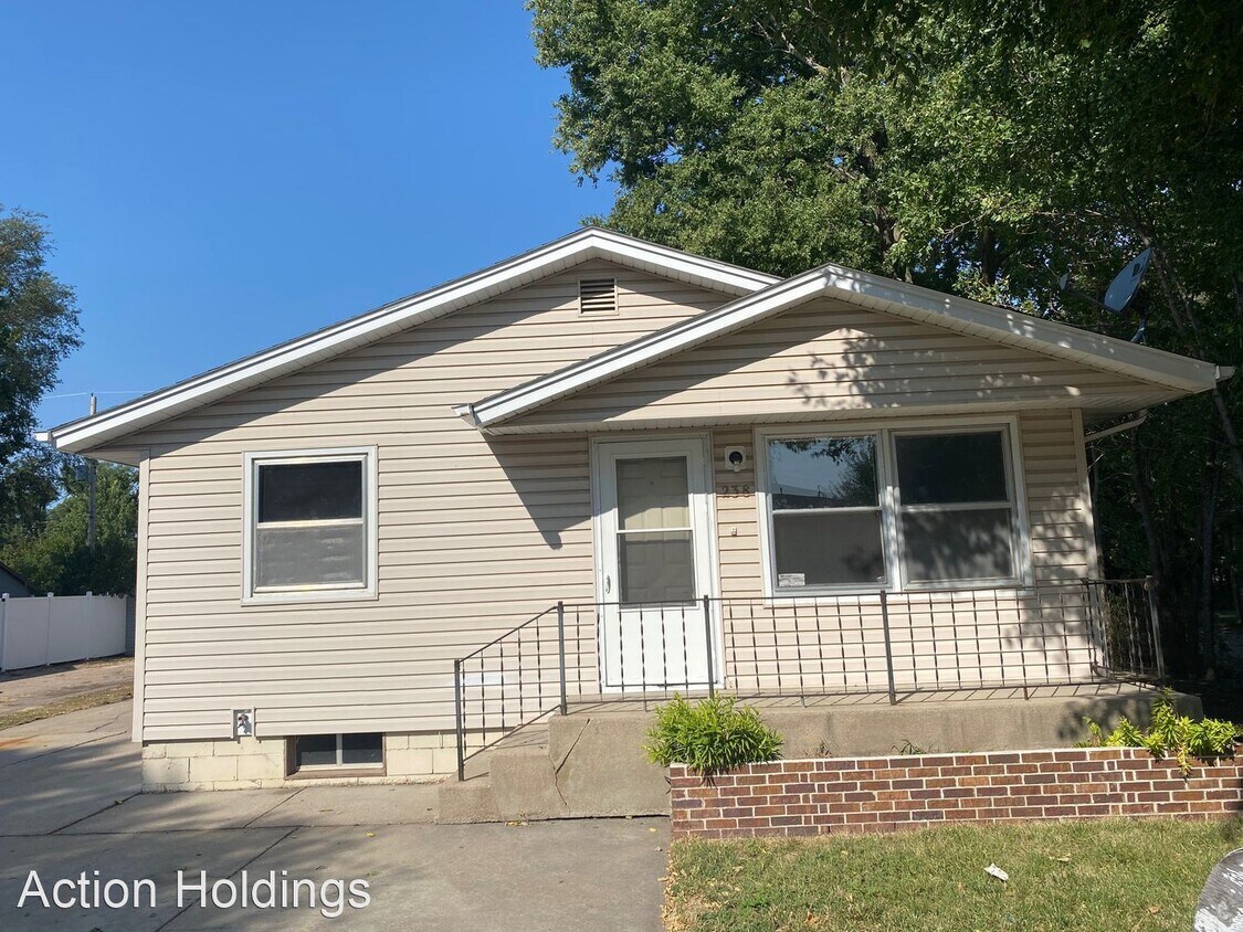 Primary Photo - 3 br, 2 bath House - 238 N White St