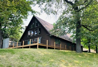 Building Photo - 2904 Manitou Park Dr
