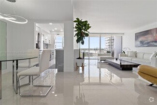 Building Photo - 18081 Biscayne Blvd
