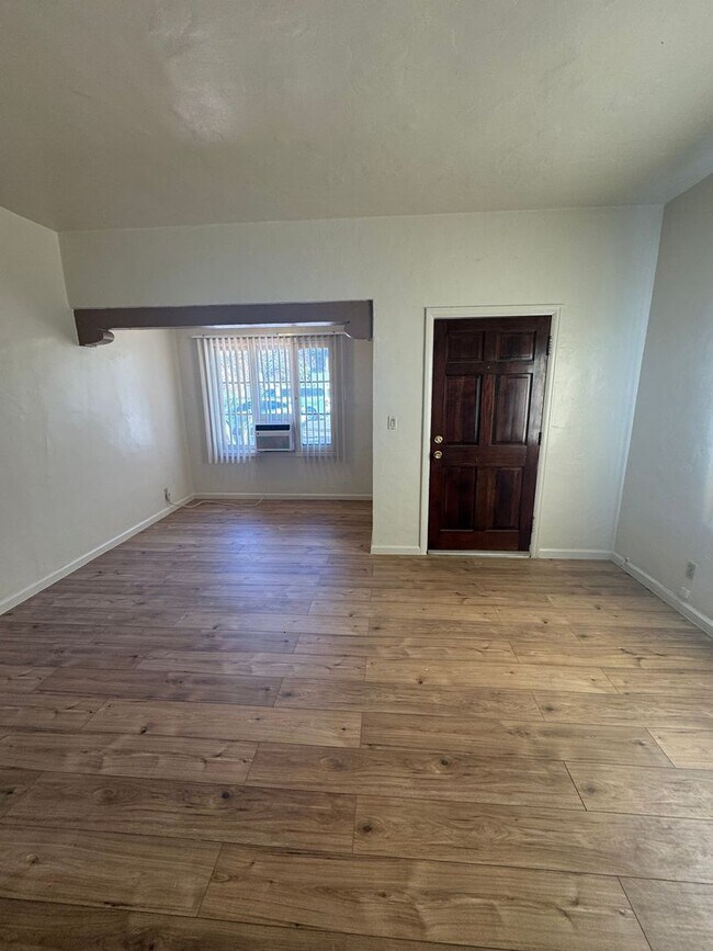 Foto del edificio - 120 N Wilbur