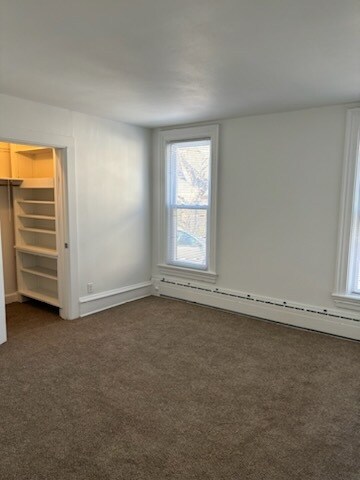 Foto del edificio - 610 Maple Ave