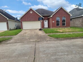 Building Photo - 2406 Hawks Rd