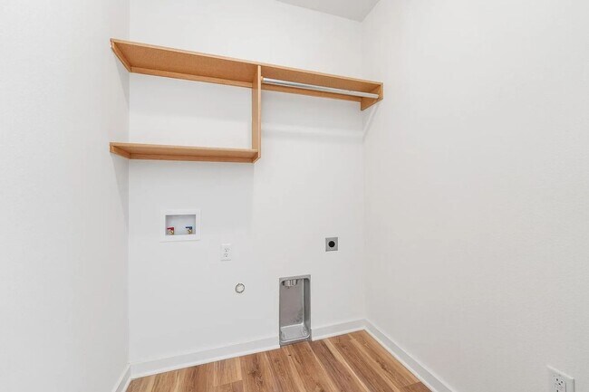 Foto del edificio - 2153 E Elk Rdg Ave