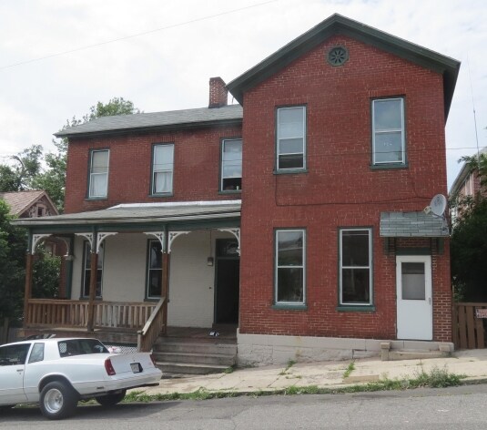 Foto principal - 226-228 E Union St