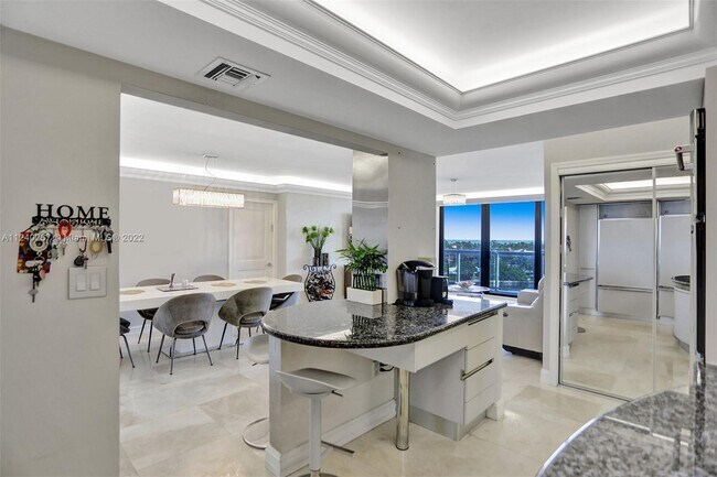 Building Photo - 20515 E Country Club Dr