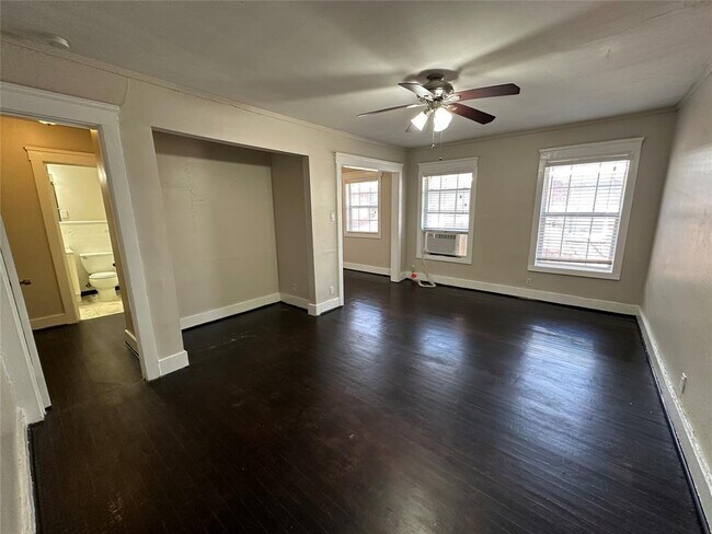 Building Photo - 1630 Holman St