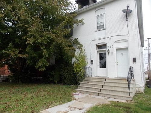 Foto del edificio - 213 E Garfield St