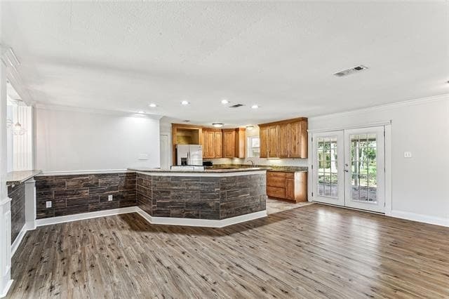 Building Photo - 620 Markham Dr