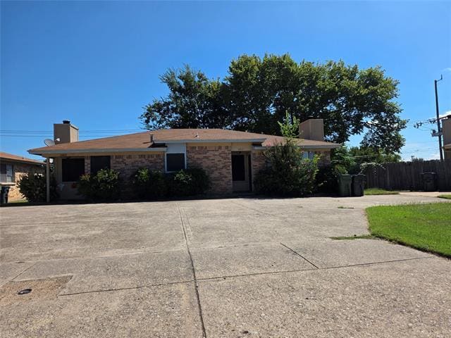 Primary Photo - 2411 Springmont Ct