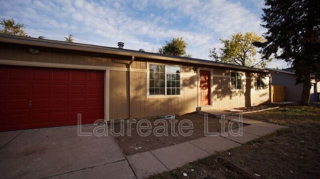 Building Photo - 15559 E Bates Ave