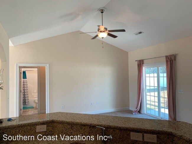 Building Photo - 3 br, 2 bath House - 205 Oak Landing Drive
