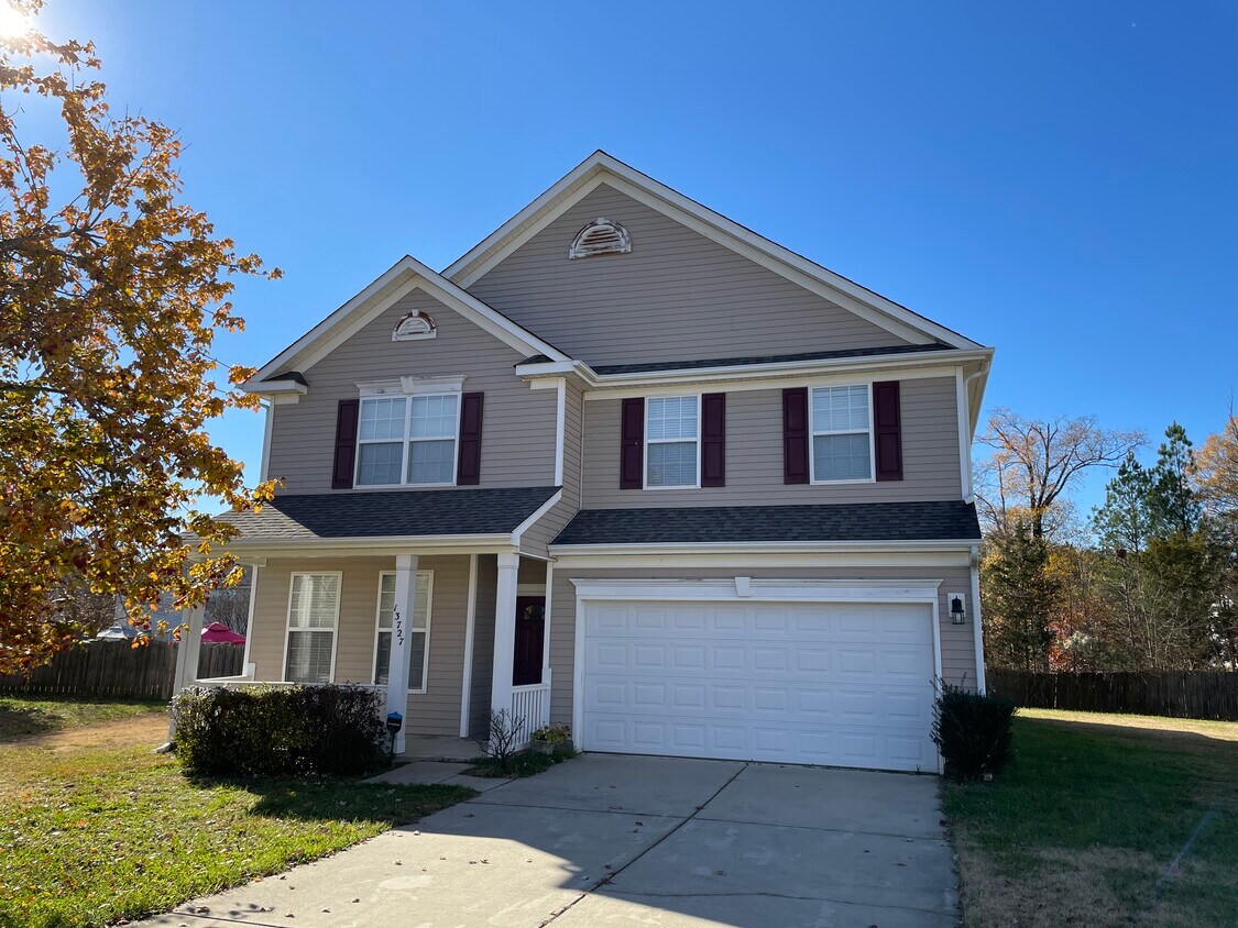 13727 Fairplains Ct, Charlotte, NC 28278 House Rental in Charlotte