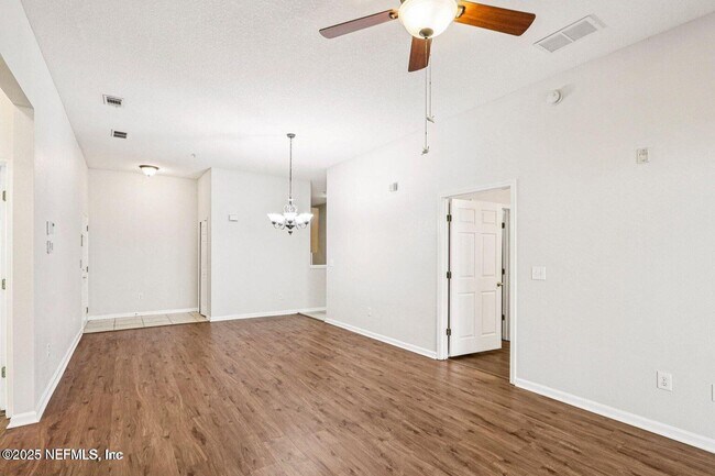 Foto del edificio - 13816 Herons Landing Way