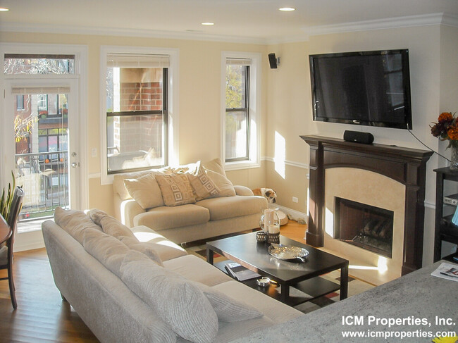 Foto del edificio - 3229 N Kenmore Ave