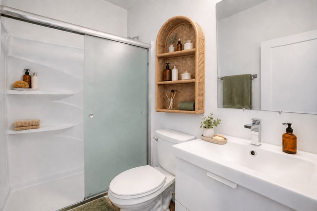 Building Photo - Zona Verde Apartments