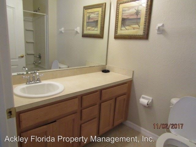 Building Photo - 4 br, 3 bath Apartment - 2432 Caravelle Cir