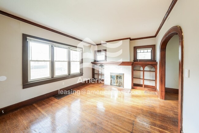 Building Photo - 206 Grafton St