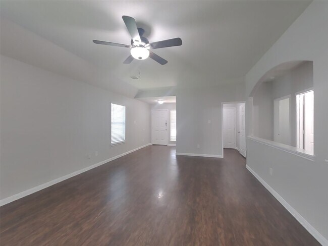 Building Photo - 2331 Gianna Way